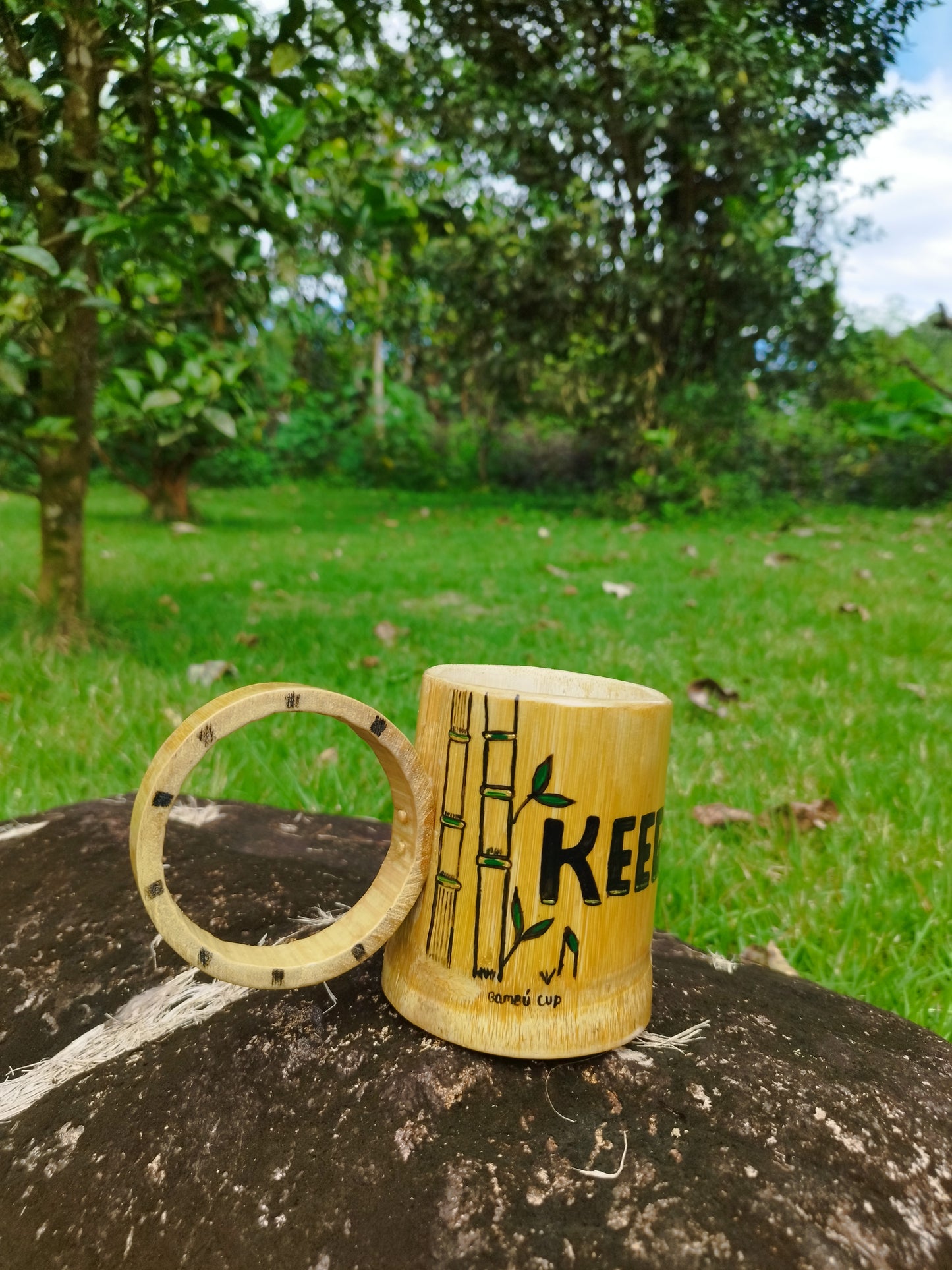 Taza de Bambú Ecológica Personalizada – Artesanía Única y Elegante